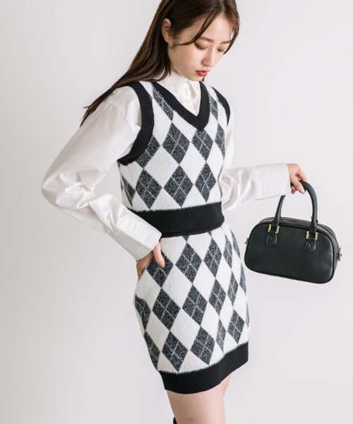 OLIVE des OLIVE（オリーブデオリーブ）の「ハートタグ付きクロップドシャツ　1032040110（シャツ/ブラウス・レディース・オフホワイト/サックスブルー・FREE）」の7枚目の写真