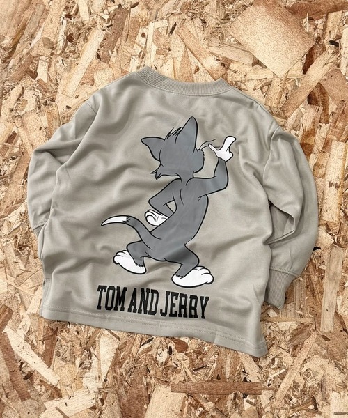 Tom＆Jerry（トムアンドジェリー）の「トムとジェリー バックプリントBIGトレーナー（スウェット・キッズ・グレイッシュベージュ/カーキ/ブラック/ベージュ系その他/チャコールグレー/ヘザーチャコール/ベージュ/ネイビー/ベージュ系その他2/ベージュ系その他4/ブラック系その他/ベージュ系その他3/ブルー系その他/グレー系その他・110cm/150cm/160cm/120cm/130cm/140cm）」の21枚目の写真