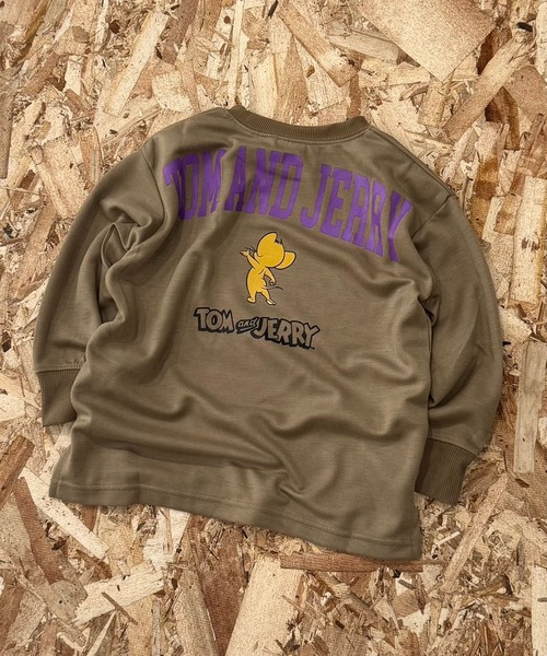 Tom＆Jerry（トムアンドジェリー）の「トムとジェリー バックプリントBIGトレーナー（スウェット・キッズ・グレイッシュベージュ/カーキ/ブラック/ベージュ系その他/チャコールグレー/ヘザーチャコール/ベージュ/ネイビー/ベージュ系その他2/ベージュ系その他4/ブラック系その他/ベージュ系その他3/ブルー系その他/グレー系その他・110cm/150cm/160cm/120cm/130cm/140cm）」の17枚目の写真