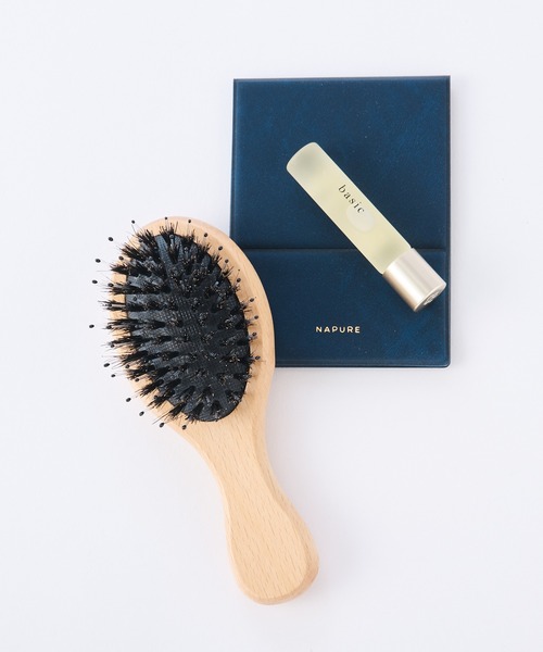 BIRTHDAY BAR（バースデイバー）の「OPTATUM スカルプブラシ（ヘアブラシ・レディース・ベージュ・フリー）」の3枚目の写真