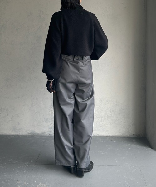 &g'aime(アンジェム)の「【&g'aime】カーブデザインウエストベルトセーター(ニット/セーター・レディース・ブラック/グレイッシュベージュ/ブルー・FREE)」の6枚目の写真