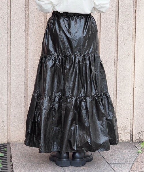 tiptop(ティップトップ)の「【2色展開】メタリックティアードスカート(スカート・レディース・シルバー/ブラック・FREE)」の9枚目の写真