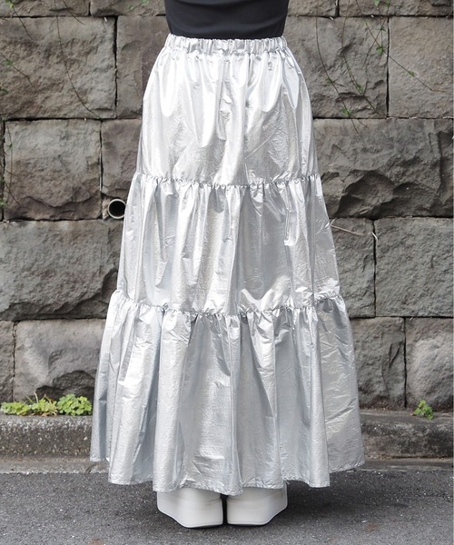 tiptop(ティップトップ)の「【2色展開】メタリックティアードスカート(スカート・レディース・シルバー/ブラック・FREE)」の21枚目の写真