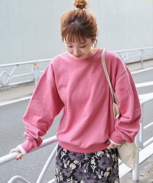 Simplicite（サンプリシテ）の「オーバーサイズ微起毛裏毛プルオーバー（スウェット・レディース・ブラック/ホワイト/ピンク/ブルー・FREE）」の4枚目の写真