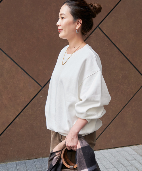 Simplicite（サンプリシテ）の「オーバーサイズ微起毛裏毛プルオーバー（スウェット・レディース・ブラック/ホワイト/ピンク/ブルー・FREE）」の18枚目の写真