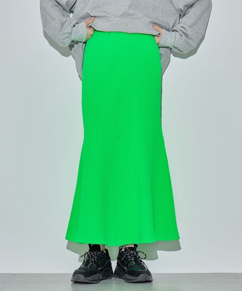 ELLEgirl（エルガール）の「スウェットライクリブニットマーメイドスカート【ELLEgirl/エル ガール】（スカート・レディース・グリーン/ブラック/パープル・FREE）」の19枚目の写真