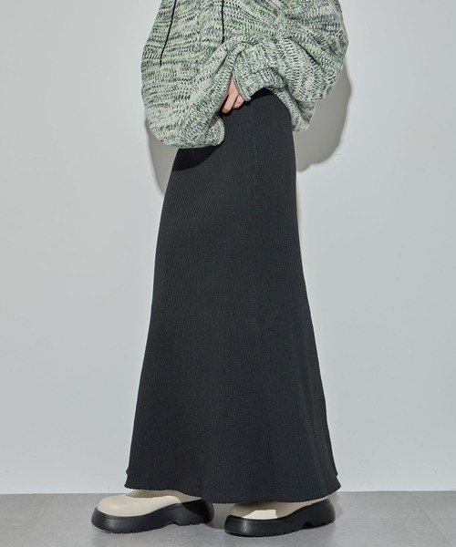 ELLEgirl（エルガール）の「スウェットライクリブニットマーメイドスカート【ELLEgirl/エル ガール】（スカート・レディース・グリーン/ブラック/パープル・FREE）」の10枚目の写真