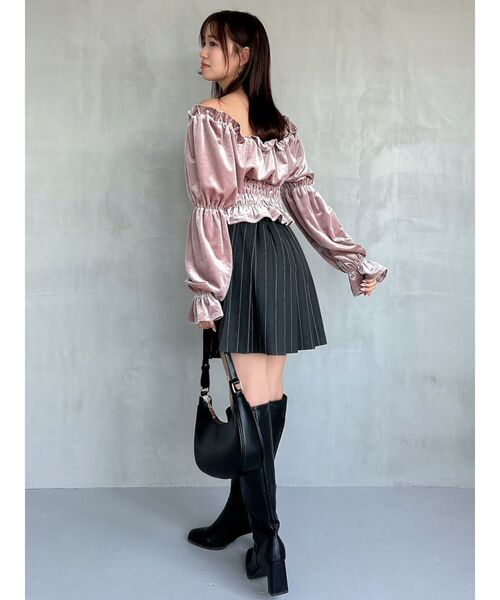 dazzlin（ダズリン）の「オフショルベロアトップス（Tシャツ/カットソー・レディース・ブラック/ネイビー/ピンク・FREE）」の15枚目の写真