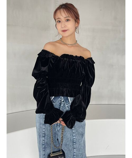 dazzlin（ダズリン）の「オフショルベロアトップス（Tシャツ/カットソー・レディース・ブラック/ネイビー/ピンク・FREE）」の16枚目の写真