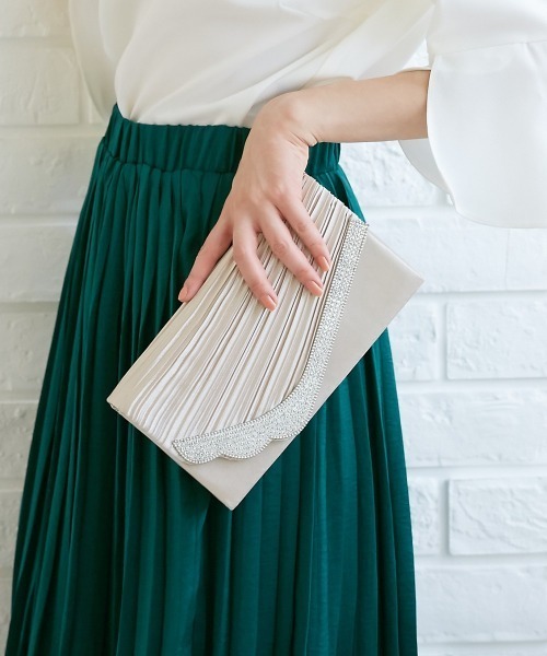 Callarus（カラルス）の「シェルプリーツサテンパーティバッグ（クラッチバッグ・レディース・グレー/ベージュ・FREE）」の3枚目の写真