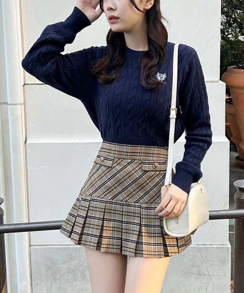 one after another NICE CLAUP（ワンアフターアナザーナイスクラップ）の「ワンポイント刺しゅうケーブルニット（ニット/セーター・レディース・ネイビー/グレー/レッド/オフホワイト/ピンク・FREE）」の18枚目の写真