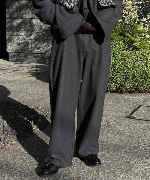 Perushu（ペルーシュ）の「レオパードパッチワークストレートパンツ（その他パンツ・メンズ・チャコールグレー/ダークブラウン・MEDIUM/SMALL/LARGE）」の4枚目の写真