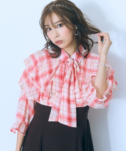 marun(マルン)の「<大きいサイズ> ハートドット柄ブラウスドッキングワンピース marun(ワンピース・レディース・ブラック/キャメル/ベージュ系/ブラック系その他/レッド系/ブラック系その他2・L/LL/3L/4L/5L)」の6枚目の写真