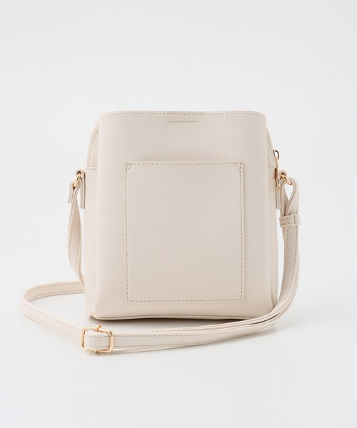 Honeys（ハニーズ）の「軽量両あおりショルダーミニバッグ（ショルダーバッグ・レディース・アイボリー/ブラック/グレイッシュベージュ/シルバー/ライトベージュ/マスタード/レッド・FREE）」の14枚目の写真