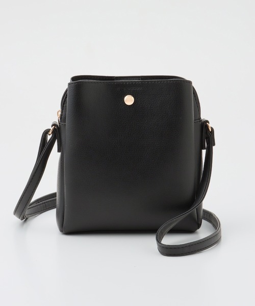 Honeys（ハニーズ）の「軽量両あおりショルダーミニバッグ（ショルダーバッグ・レディース・アイボリー/ブラック/グレイッシュベージュ/シルバー/ライトベージュ/マスタード/レッド・FREE）」の16枚目の写真