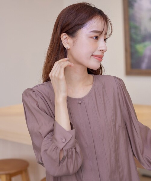 Tiaclasse（ティアクラッセ）の「シアーピンタックブラウス（シャツ/ブラウス・レディース・ピンク/アイボリー/グレー/チャコールグレー・M/L）」の16枚目の写真