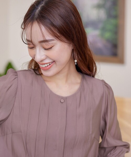 Tiaclasse（ティアクラッセ）の「シアーピンタックブラウス（シャツ/ブラウス・レディース・ピンク/アイボリー/グレー/チャコールグレー・M/L）」の19枚目の写真