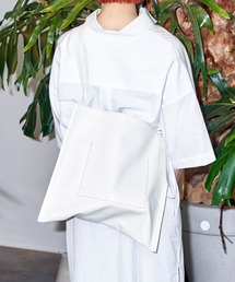 EARLE（アール）の「EARLE アール / Welt piping shoulder bag ウェルトパイピングレザーショルダーバッグ / ER4501（ショルダーバッグ）」