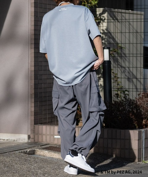 Red Cap Girl（レッドキャプガール）の「【a-r】〔PEZ×Red Cap Girl〕別注とろみポンチ イラストプリント サイドスリット BIG TEE（Tシャツ/カットソー・メンズ・ホワイト系1/ホワイト系2/ブラック系1/ブラック系2/グレー系1/グレー系2/ベージュ系1/ベージュ系2/ブルー系1/ブルー系2・MEDIUM/LARGE/X-LARGE）」の16枚目の写真