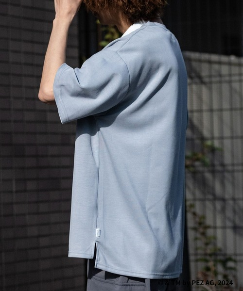 Red Cap Girl（レッドキャプガール）の「【a-r】〔PEZ×Red Cap Girl〕別注とろみポンチ イラストプリント サイドスリット BIG TEE（Tシャツ/カットソー・メンズ・ホワイト系1/ホワイト系2/ブラック系1/ブラック系2/グレー系1/グレー系2/ベージュ系1/ベージュ系2/ブルー系1/ブルー系2・MEDIUM/LARGE/X-LARGE）」の12枚目の写真