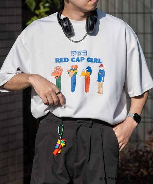 Red Cap Girl（レッドキャプガール）の「【a-r】〔PEZ×Red Cap Girl〕別注とろみポンチ イラストプリント サイドスリット BIG TEE（Tシャツ/カットソー・メンズ・ホワイト系1/ホワイト系2/ブラック系1/ブラック系2/グレー系1/グレー系2/ベージュ系1/ベージュ系2/ブルー系1/ブルー系2・MEDIUM/LARGE/X-LARGE）」の21枚目の写真