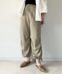 パラシュートパンツ