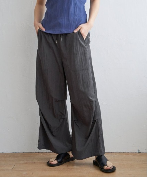 LBC(エルビーシー)の「パラシュートパンツ(その他パンツ・レディース・ベージュ/チャコールグレー/オリーブ・M/L)」の17枚目の写真