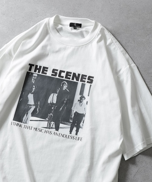 ZIP FIVE（ジップファイブ）の「【ZIP FIVE】 ストリート フォトグラフィック プリント ビッグシルエット 半袖 Tシャツ（Tシャツ/カットソー・メンズ・ブラック系/ホワイト/ブラック系1/ブラック/ホワイト系/ホワイト系1・MEDIUM/LARGE）」の2枚目の写真