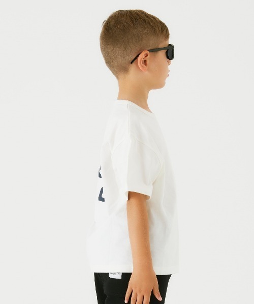 Smoothy（スムージー）の「SMOOTHY  Tennis Club Tee / スムージー テニスクラブTシャツ（Tシャツ/カットソー・キッズ・ホワイト/グレー/ブラック・SMALL/MEDIUM/LARGE/X-LARGE）」の5枚目の写真