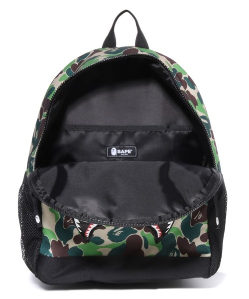 A BATHING APE（アベイシングエイプ）の「ABC CAMO SHARK