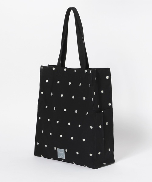 niko and...（ニコアンド）の「刺繍ロゴトートバッグ[tiny tiny(ティニーティニー)]（トートバッグ・レディース・ブルー/ナチュラル/ブラック・0）」の12枚目の写真