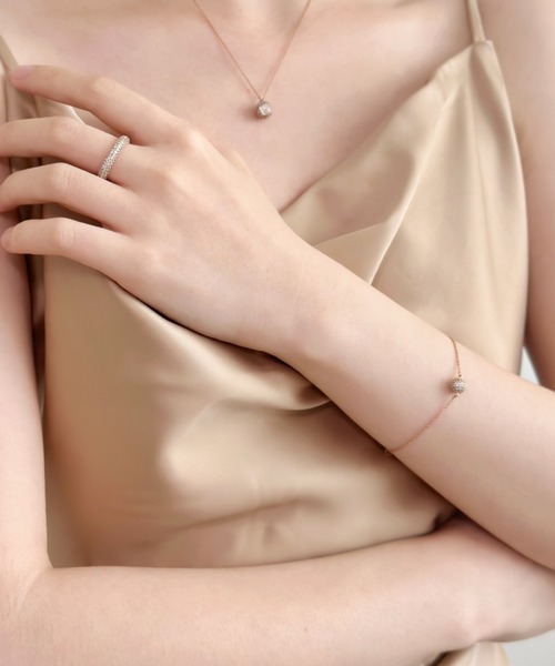 Daniel Wellington(ダニエルウェリントン)の「PAVE CRYSTAL PENDANT BRACELET レディースブレスレット(ブレスレット・レディース・シルバー/イエローゴールド/ピンクゴールド・ONE SIZE)」の12枚目の写真
