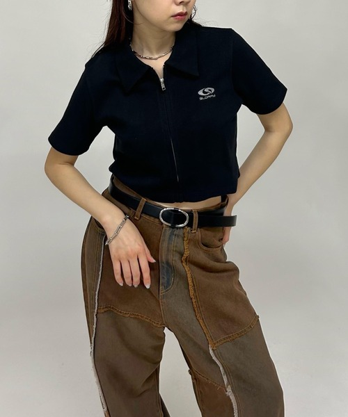 WHO'S WHO gallery（フーズフーギャラリー）の「【SLOPPY/スロッピー】フューチャーロゴジップ半袖TEE（Tシャツ/カットソー・レディース・オフホワイト/グレー/チャコールグレー/ブラック/ライトグレー/ブラック系その他/レッド/ブラック系その他2/グレー系その他/ブラック系その他3/グレー系その他2/ブラウン/ホワイト系その他・FREE）」の6枚目の写真