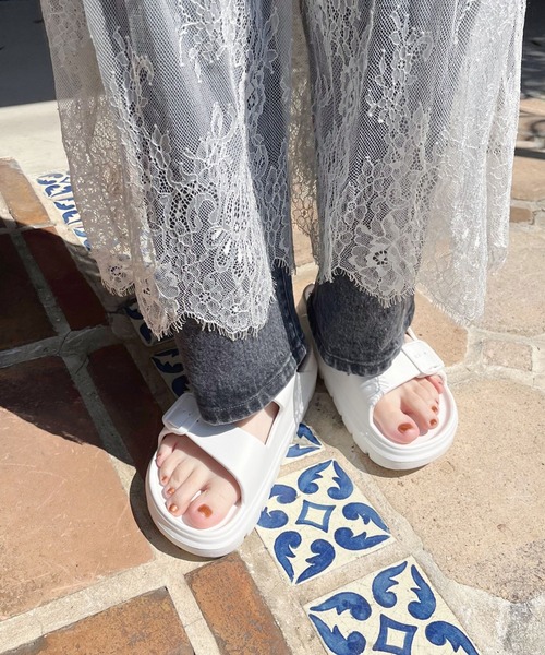 ORiental TRaffic(オリエンタルトラフィック)の「リカバリー ダブルベルト厚底サンダル/OT3220(サンダル・レディース・ホワイト/ブラック・L/M/S/LL/24.5cm/22.5cm/23.5cm)」の9枚目の写真