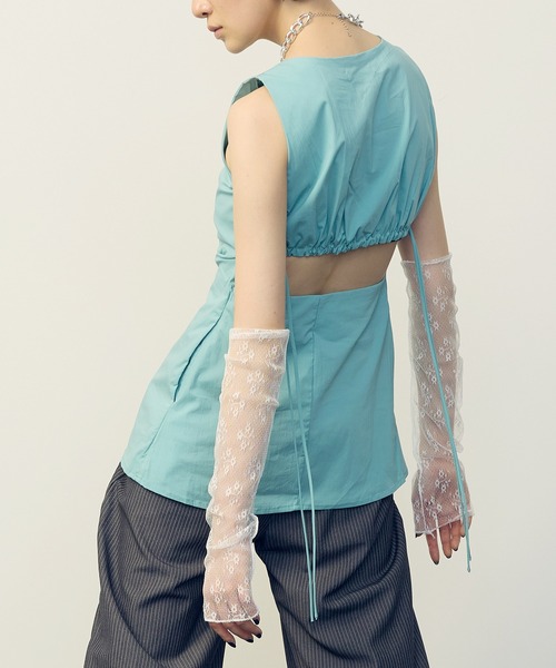uyu.（ウユ）の「Back Open Sleeveless Blouse / バックオープンノースリーブブラウス【uyu./ウユ】（シャツ/ブラウス・レディース・ブルー/ブラック・FREE）」の13枚目の写真