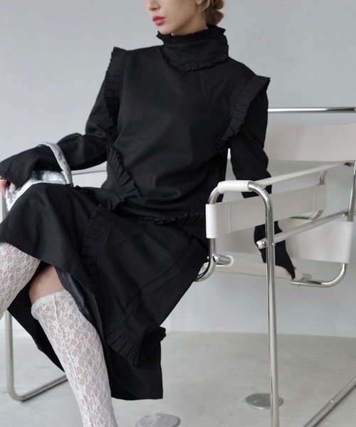 ハーフタートルネックドレス【SANSeLF】sew24a003 SANSeLF（サンセルフ）の「half turtleneck dress【SANSeLF