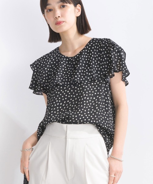 PICCIN PERLA（ピッチンペルラ）の「ラッフルカラーハートブラウス（シャツ/ブラウス・レディース・オフホワイト/ブラック・M）」の2枚目の写真