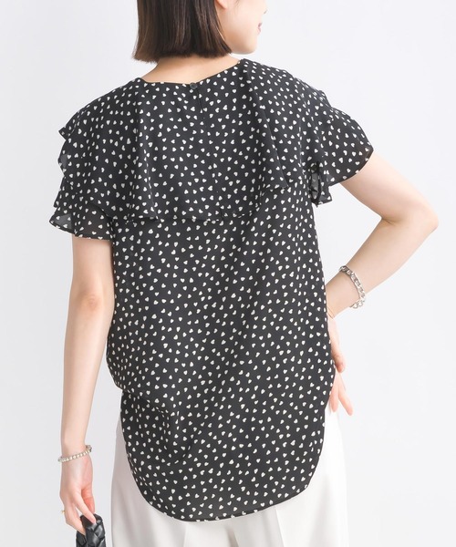 PICCIN PERLA（ピッチンペルラ）の「ラッフルカラーハートブラウス（シャツ/ブラウス・レディース・オフホワイト/ブラック・M）」の12枚目の写真