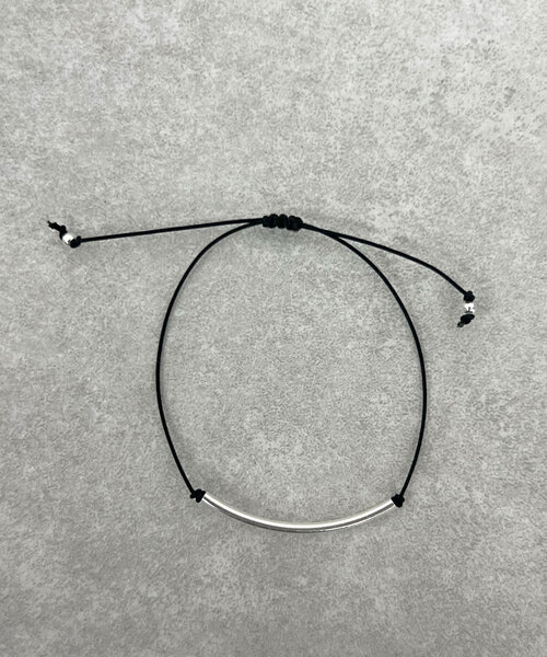 SHENERY（シーナリー）の「コードブレスレット（ブレスレット・レディース・ブラック・FREE）」の2枚目の写真