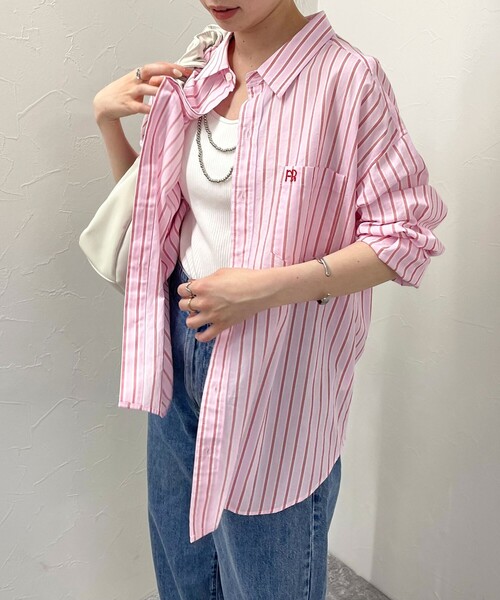 fredy emue（フレディエミュ）の「FR刺繍シャツ（シャツ/ブラウス・レディース・ブルー系その他/ピンク系その他/サックスブルー/オフホワイト・38）」の4枚目の写真