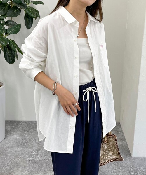 fredy emue（フレディエミュ）の「FR刺繍シャツ（シャツ/ブラウス・レディース・ブルー系その他/ピンク系その他/サックスブルー/オフホワイト・38）」の9枚目の写真