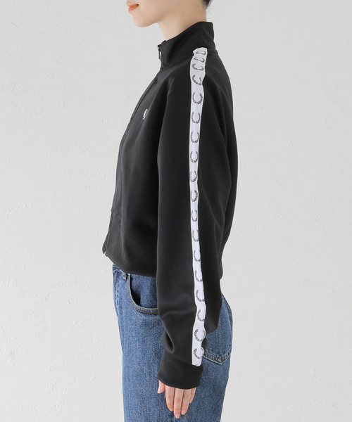 FRED PERRY(フレッドペリー)の「【FRED PERRY/フレッドペリー】 CROPPED TAPED TRACK JACKET:ブルゾン(ブルゾン・レディース・ブラック・MEDIUM)」の15枚目の写真