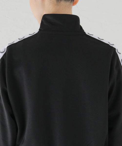 FRED PERRY(フレッドペリー)の「【FRED PERRY/フレッドペリー】 CROPPED TAPED TRACK JACKET:ブルゾン(ブルゾン・レディース・ブラック・MEDIUM)」の12枚目の写真