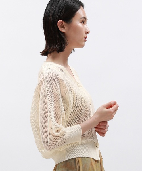 LAKOLE（ラコレ）の「透かし編みVネックカーディガン / 124152（カーディガン/ボレロ・レディース・ブラック/ブルー/オフホワイト/グレー・FREE）」の13枚目の写真