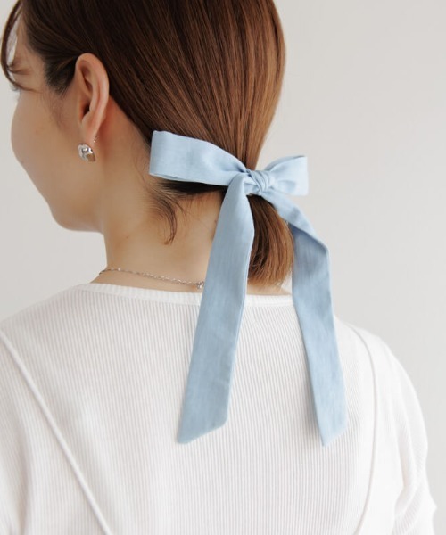 flower（フラワー）の「デニムリボンピン（ヘアピン・レディース・ネイビー/ライトブルー・FREE）」の2枚目の写真