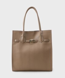 【合皮／A4収納可能】ベルレットトートバッグ