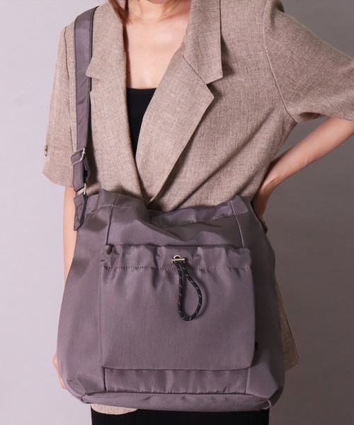 Legato Largo（レガートラルゴ）の「(LF)【Legato Largo】ドロスト ショルダーバッグ（ショルダーバッグ・レディース・ベージュ/グレー/アイボリー/ブラック・ONE SIZE）」の4枚目の写真