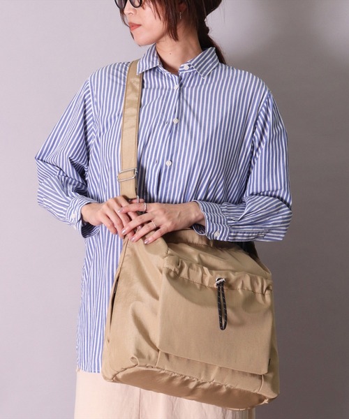 Legato Largo（レガートラルゴ）の「(LF)【Legato Largo】ドロスト ショルダーバッグ（ショルダーバッグ・レディース・ベージュ/グレー/アイボリー/ブラック・ONE SIZE）」の5枚目の写真