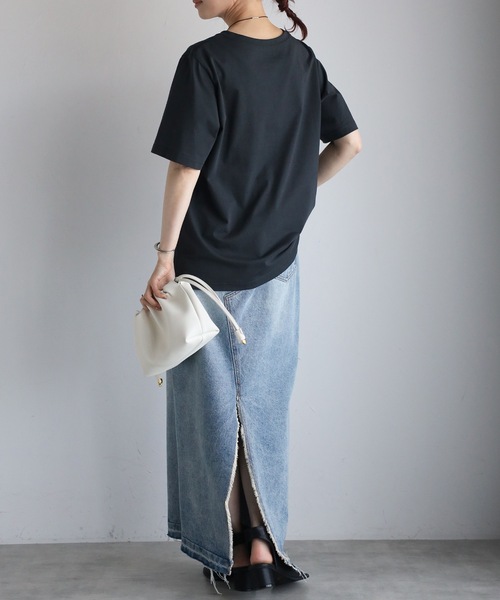 ＆HALF（アンドハーフ）の「TIMELESSロゴTシャツ（Tシャツ/カットソー・レディース・オフホワイト/スミクロ・M）」の17枚目の写真