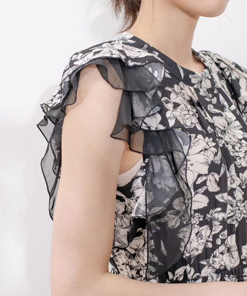 Jayro（ジャイロ）の「ラインフラワー袖フリルワンピース（ワンピース・レディース・ブラック系その他/ホワイト系その他・M）」の11枚目の写真